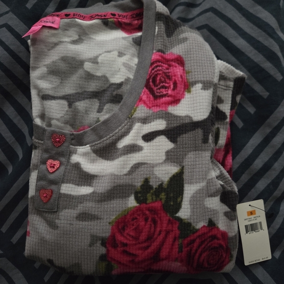 BETSEY JOHNSON fleece Pajama Set - Picture 1 of 1